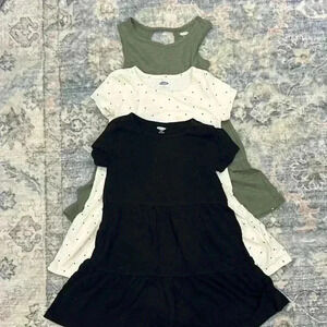 Old Navy dresses bundle size XS (5). In really good condition!